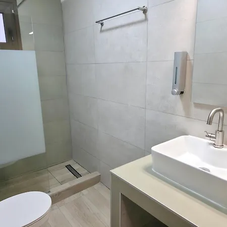 2steps To The 公寓 *