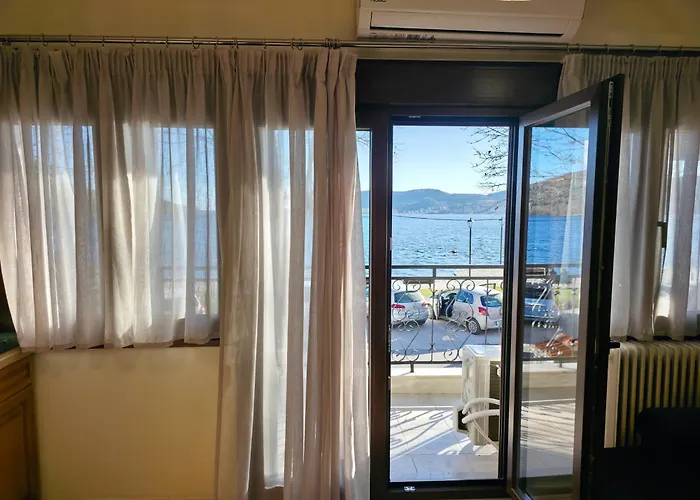 公寓 2steps To The *