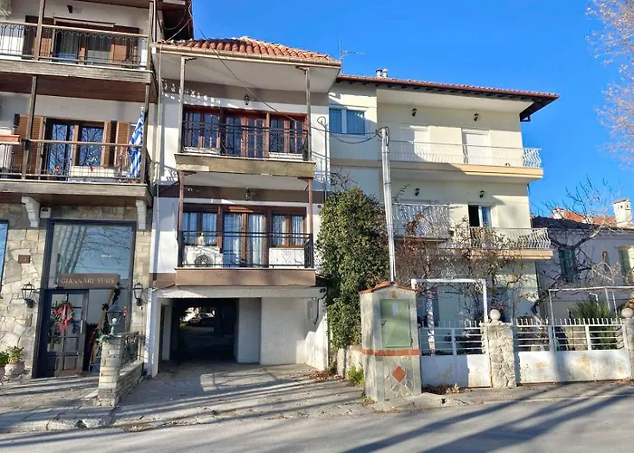 公寓 2steps To The *