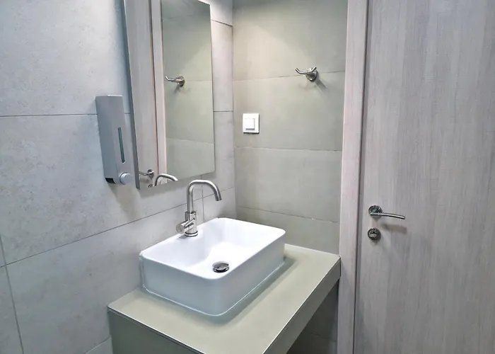 2steps To The 公寓